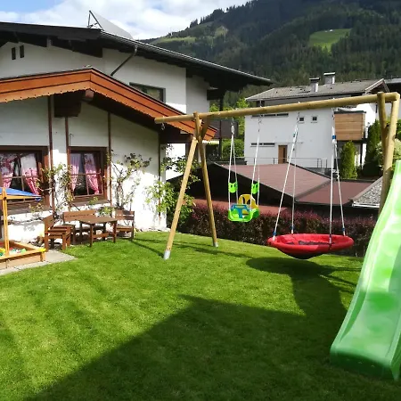 Haus Heckenrose Homestay